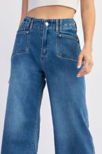 Load image into Gallery viewer, Straight Leg Cropped Denim